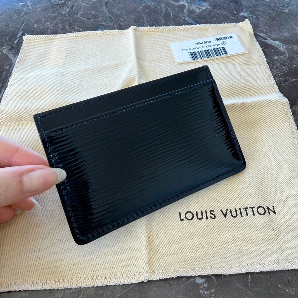 Louis Vuitton LV Black Epi Patent Leather Card Holder Wallet - Picture 2 of 11